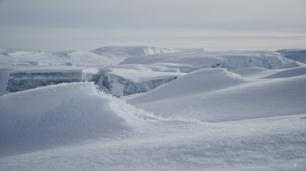 Frosted glacial ice ridges