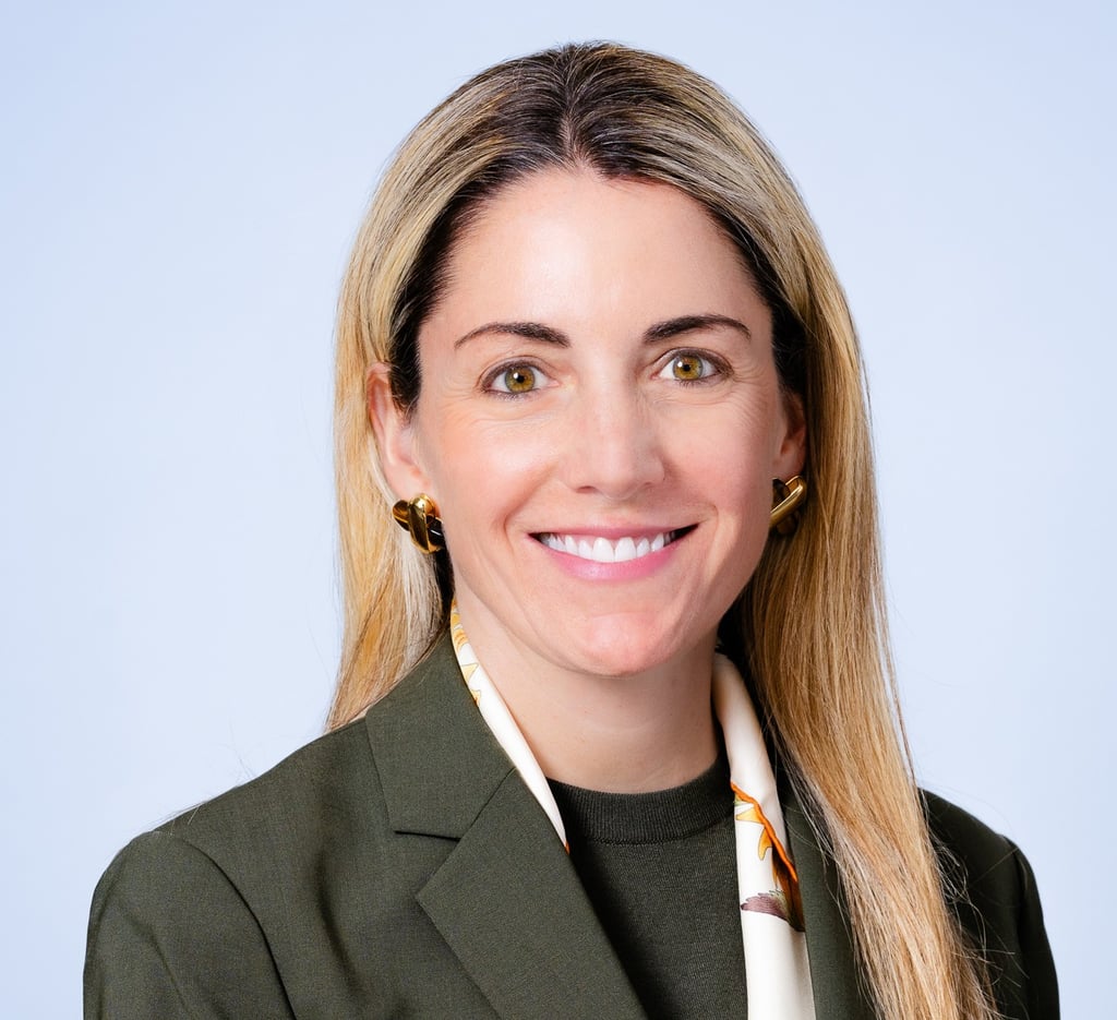 Headshot of Elise LeGros